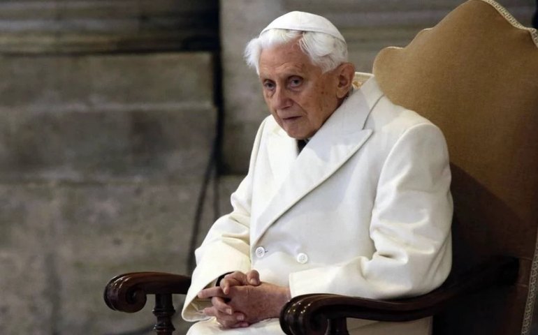 Papa emérito Bento XVI tem condição de saúde estável, diz Vaticano