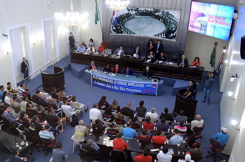 Frente Parlamentar em Defesa da Chesf e do rio São Francisco é instalada durante audiência pública