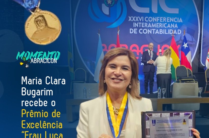 Maria Clara Bugarim, presidente da Abracicon, recebe o prêmio de excelência “Fray Luca Bartolomeo Paccioli”