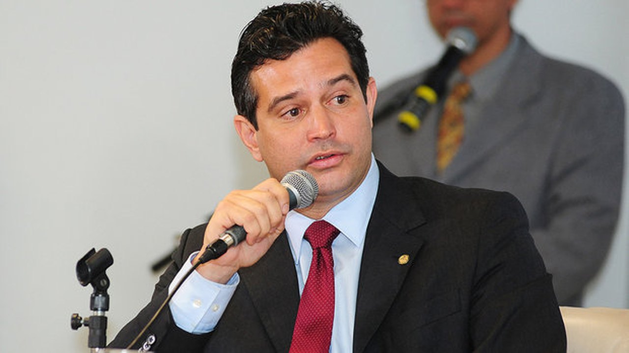 Quintella pede quebra de sigilo bancário do lobista Júlio Faerman