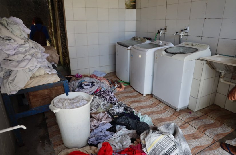 Ministério Público fecha 'depósito humano' durante fiscalização de abrigo clandestino