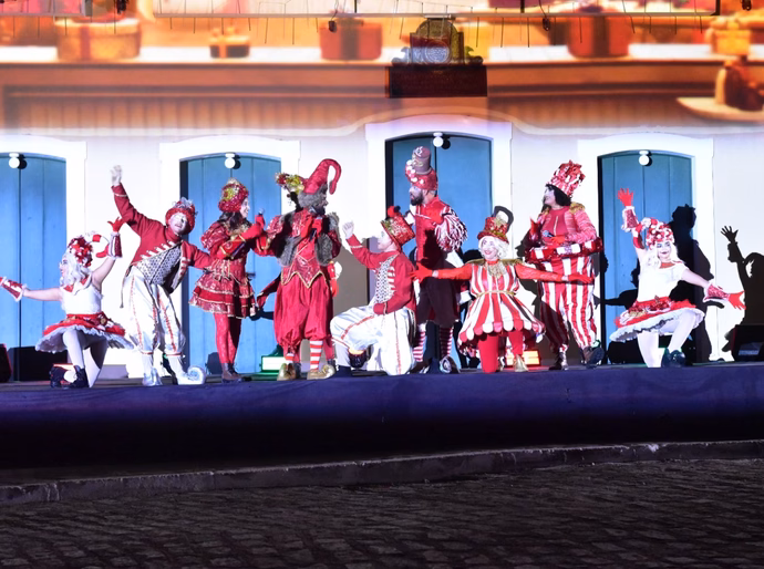 Penedo Luz 2025: Espetáculo Uma Estrela de Natal estreia com inovações na noite de domingo, 07