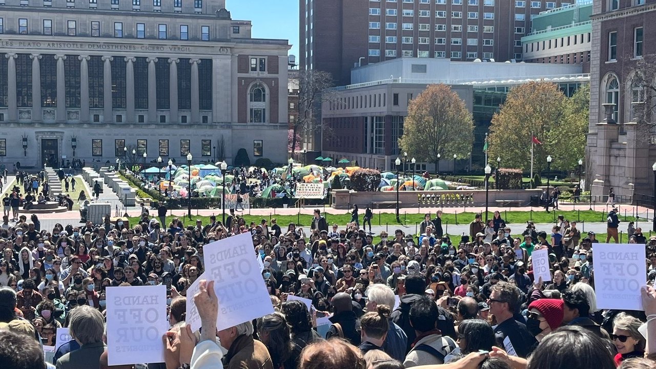 Universidade de Columbia cancela cerimônia de formatura por protestos pró-Palestina