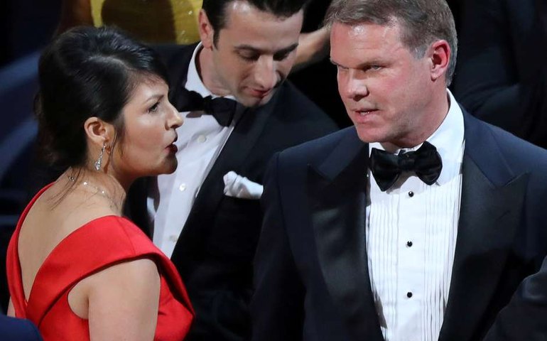 Consultores que confundiram envelopes são banidos do Oscar