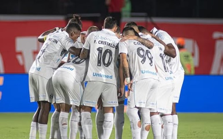 Grêmio empata com Vitória na reestreia de Mano Menezes no Brasileirão e continua entre piores