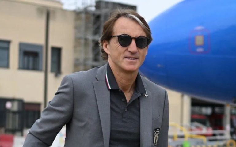 Mancini revela atrito com federação e se diz alvo de 'massacre' após deixar seleção italiana