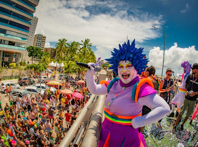 Prévias carnavalescas movimentam Maceió com blocos, frevo e tradição; veja a programação