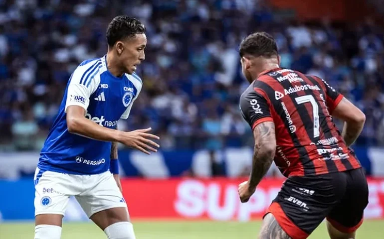 Cruzeiro perde do Pouso Alegre, na estreia de Tite e na apresentação de Gerson no Mineirão