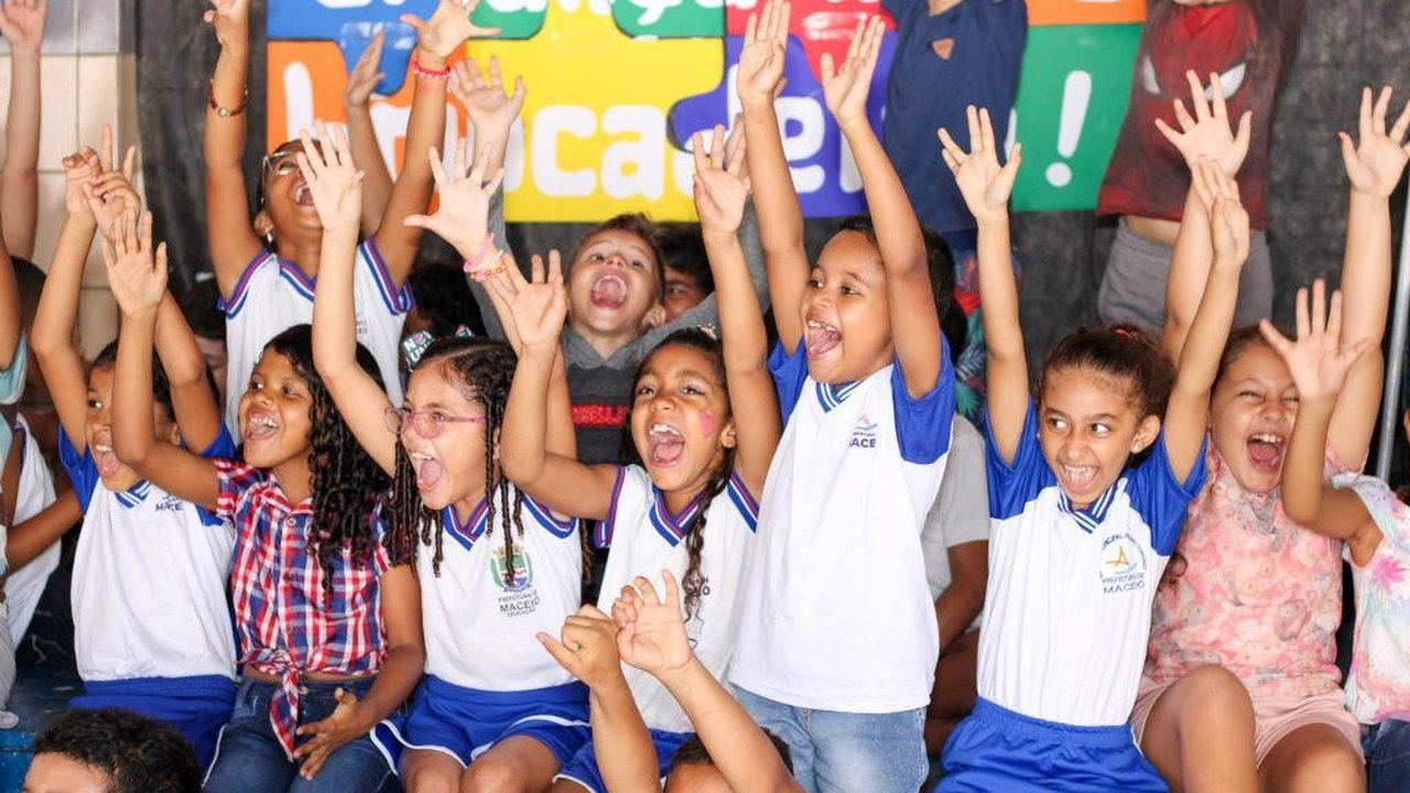 Projetos educacionais transformam vidas, revelam talentos e abrem novos caminhos para mais de 54 mil alunos