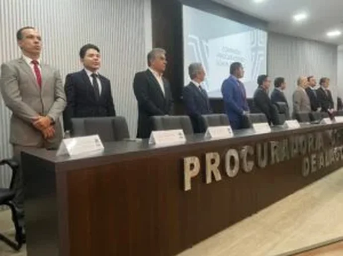 Vice-presidente da AMA prestigia solenidade da Comenda Procuradora Sônia Suruagy