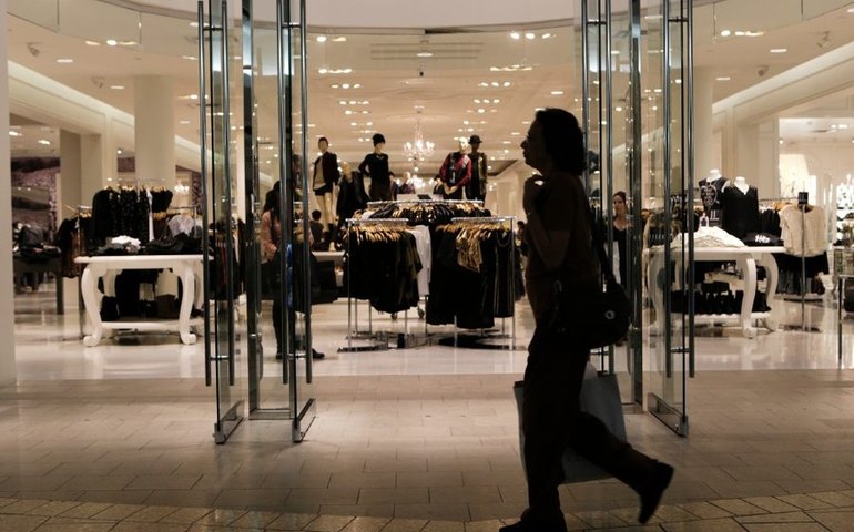 Vendas no varejo dos EUA sobem 0,3% em dezembro, como previsto