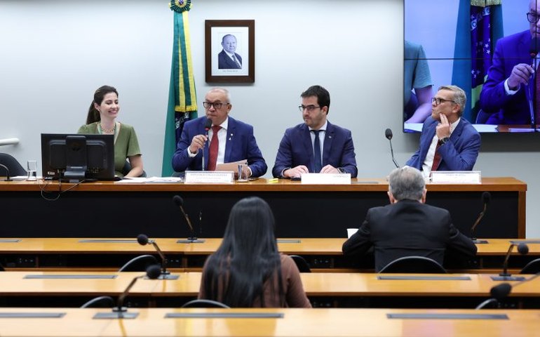Receita Federal arrecada R$ 9 bilhões com apostas esportivas em 2025
