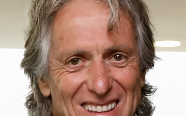 Jorge Jesus x Luís Castro: compare os números dos treinadores que decidem hoje último título na temporada da Arábia Saudita