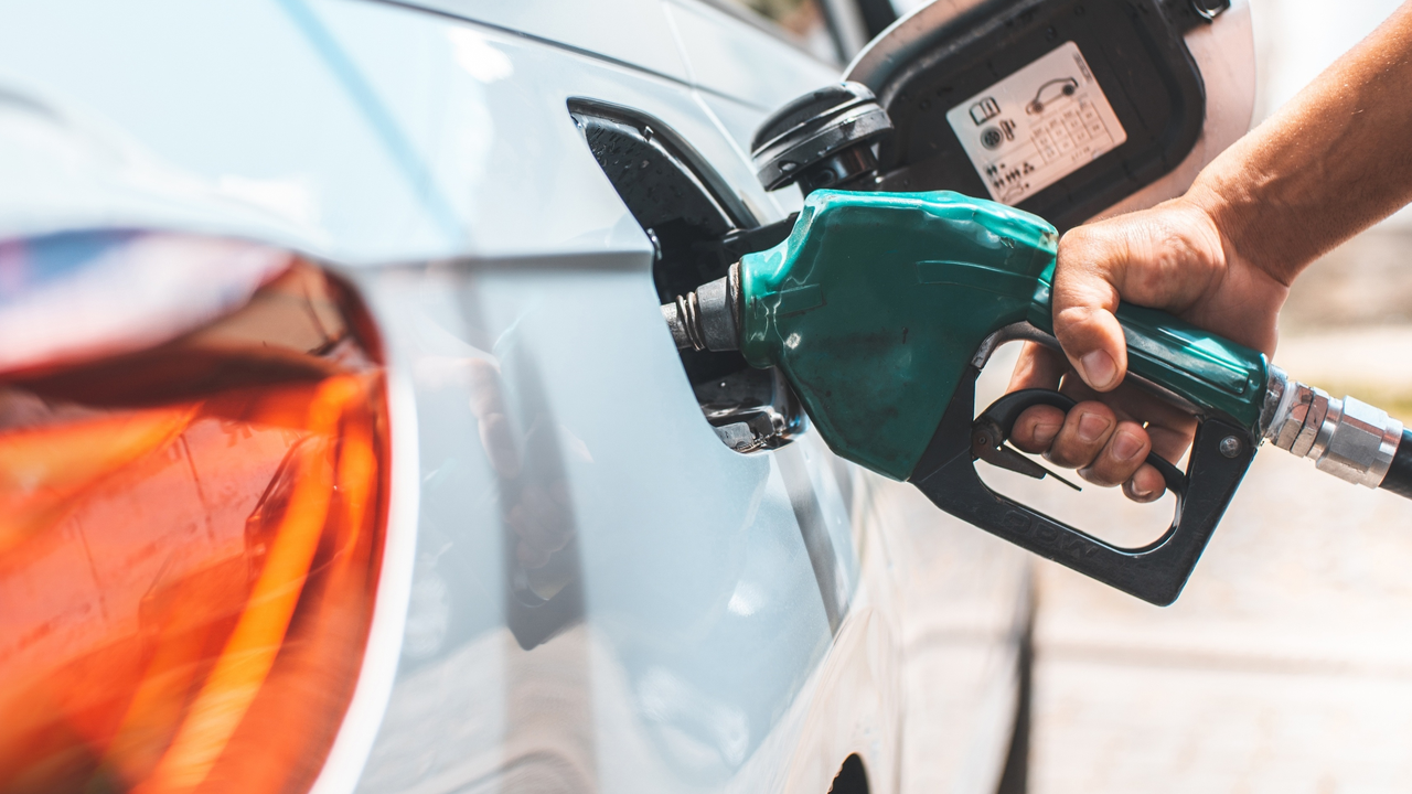 Apesar de aumentos, gasolina em Maceió está mais barata que em março do ano passado