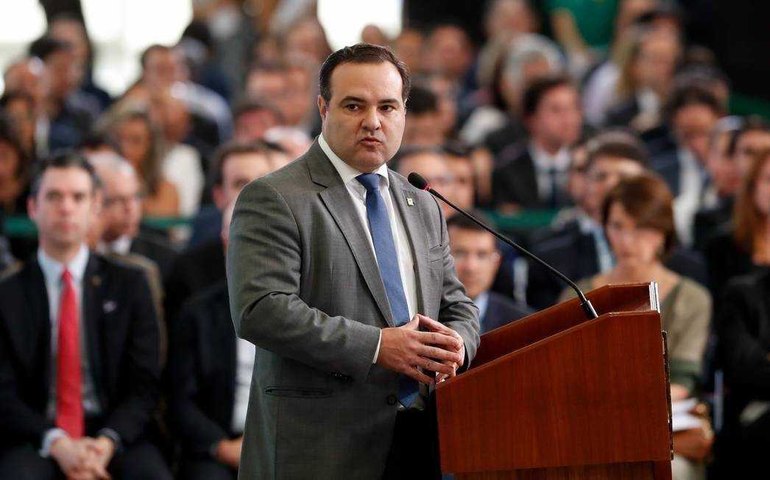 Comissão do Senado aprova nome de Jorge Oliveira para o TCU