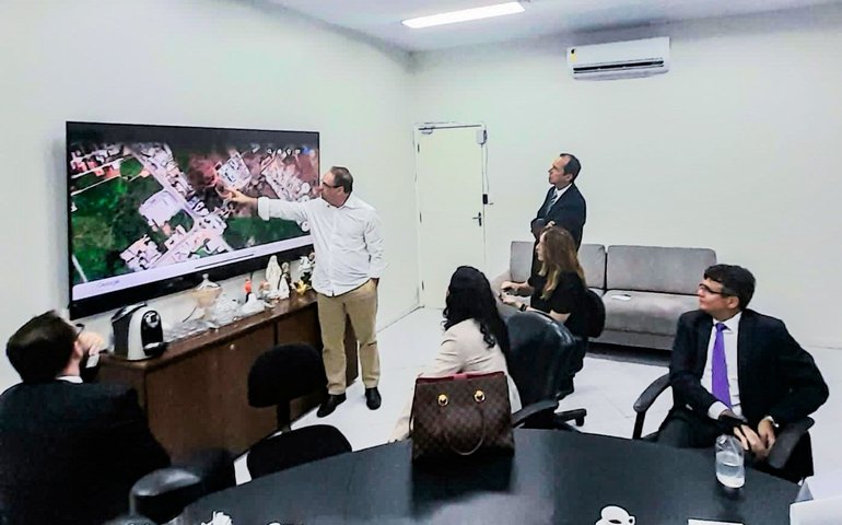 Prefeito Luciano garante terreno para construção da sede da PF em Arapiraca