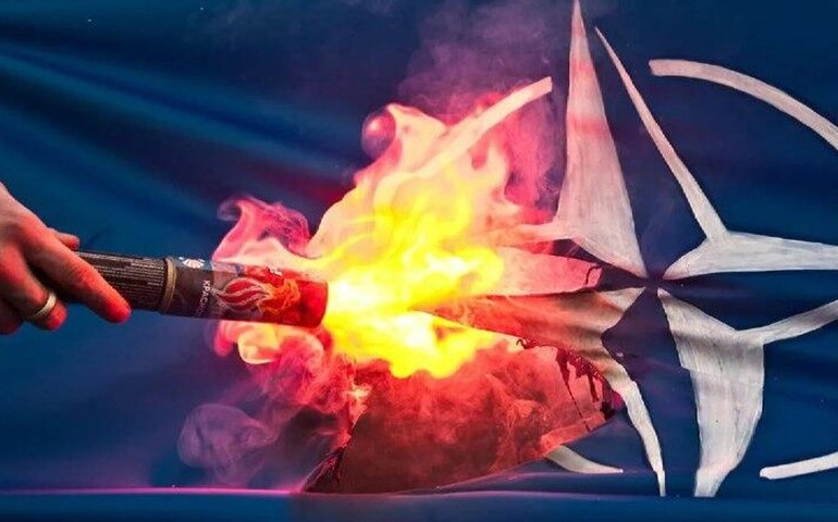 'Colapso da OTAN' é visto como 'único desfecho positivo' em disputa entre EUA e Europa sobre a Groenlândia