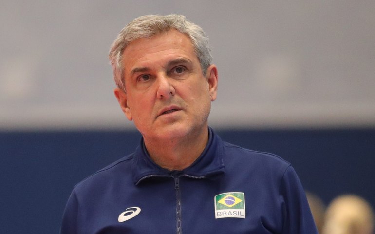 Zé Roberto Guimarães quer Brasil versátil diante do Japão na semi da Liga das Nações de vôlei