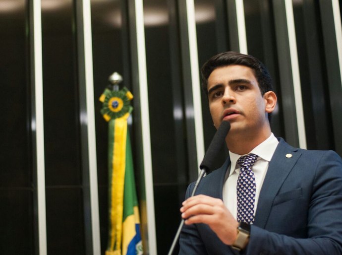 JHC propõem CPI para investigar distribuidoras e reduzir valores de combustíveis no País