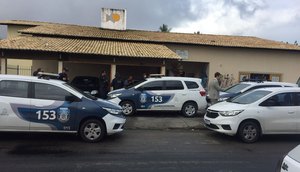 Famílias protestam e ocupam CRAS na Zona Norte de Aracaju / Foto: Foto: Aline Aragão/TV Atalaia