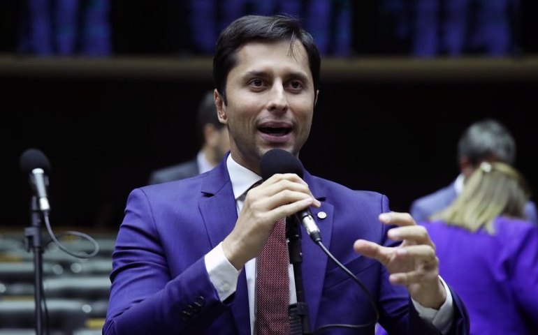 Projeto reserva cargos para pessoas com síndrome de Down em prestadores de serviços ao poder público