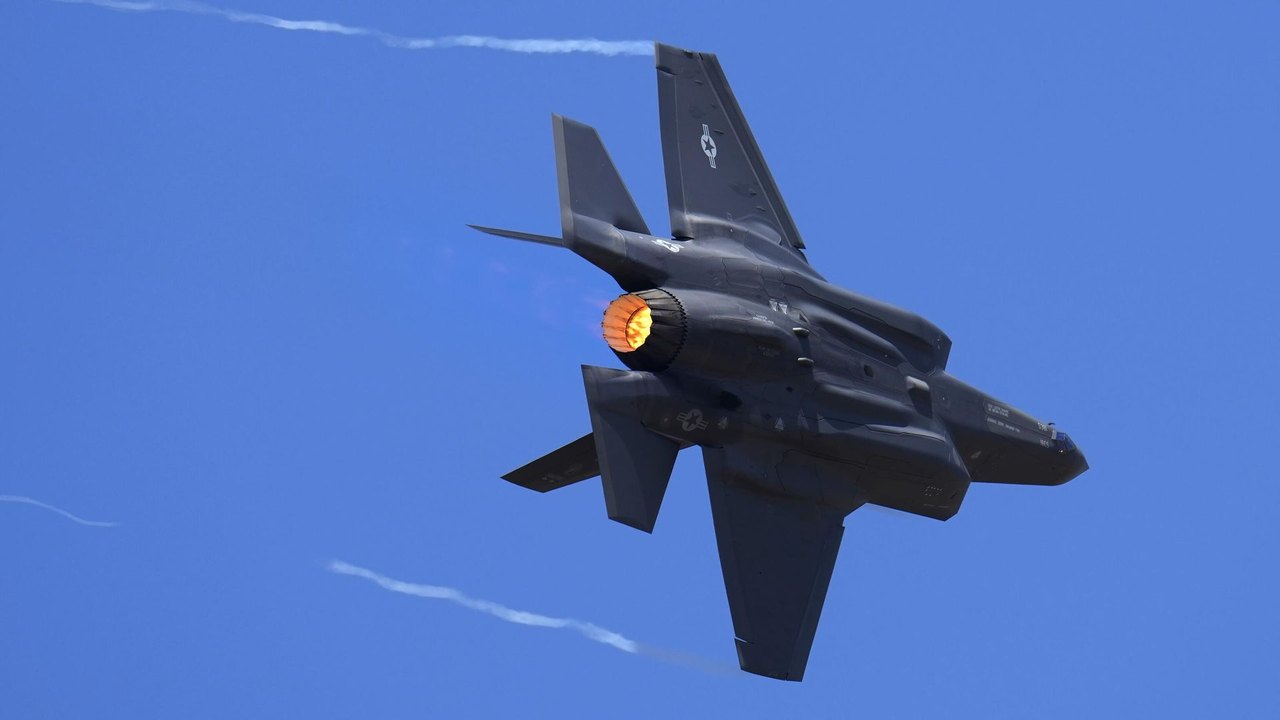 Caças F-35 dos EUA e aeronave AWACS da OTAN são avistados perto de Kaliningrado