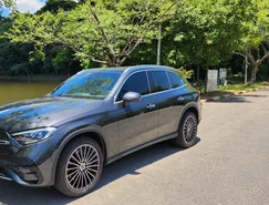 Mercedes-Benz GLC 300 4MATIC AMG Line entrega conforto para todos os ocupantes - Sérgio Dias (17).jpeg 