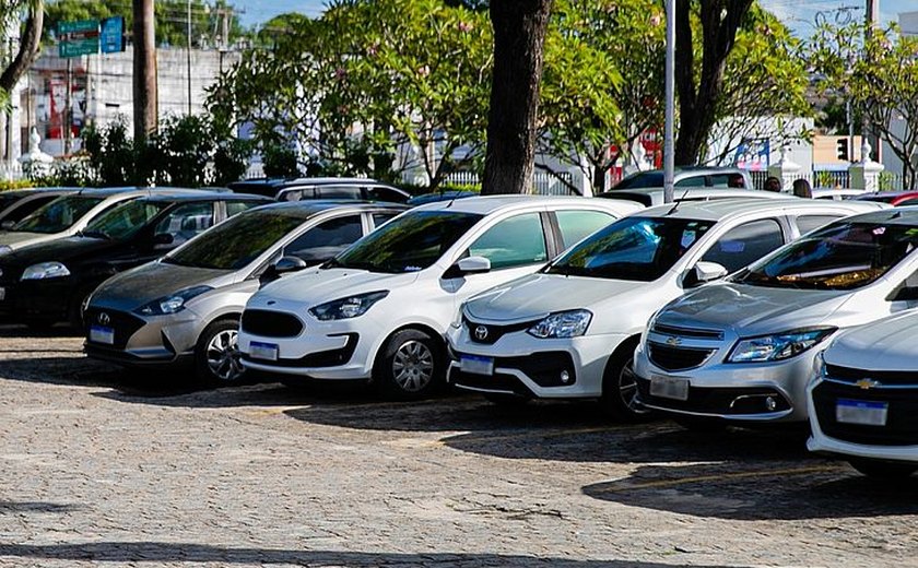 Proprietários de veículos já podem quitar IPVA 2024 com desconto