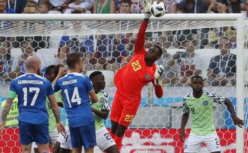 Nigéria bate Islândia, vence a primeira na Copa e aumenta esperança da Argentina