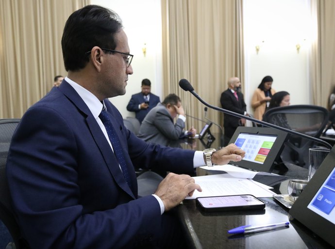 Durante sessão na ALE, deputados analisam 18 vetos constantes na Ordem do Dia