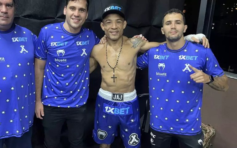 José Aldo estreia no boxe com vitória, mas atuação frente fraco rival decepciona