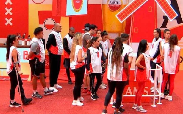 
BBB 24: sabia que 25 estalecas podem comprar dois itens com variação maior que 1.000% nos preços em real?