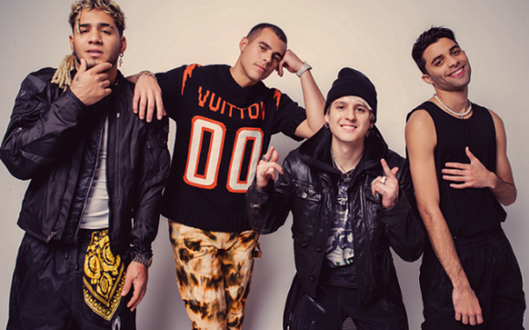 Fenômeno pop, grupo CNCO promove novo single