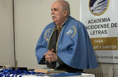 Academia Maceioense de Letras celebra memória de escritores e destaca preservação da história do Judiciário alagoano