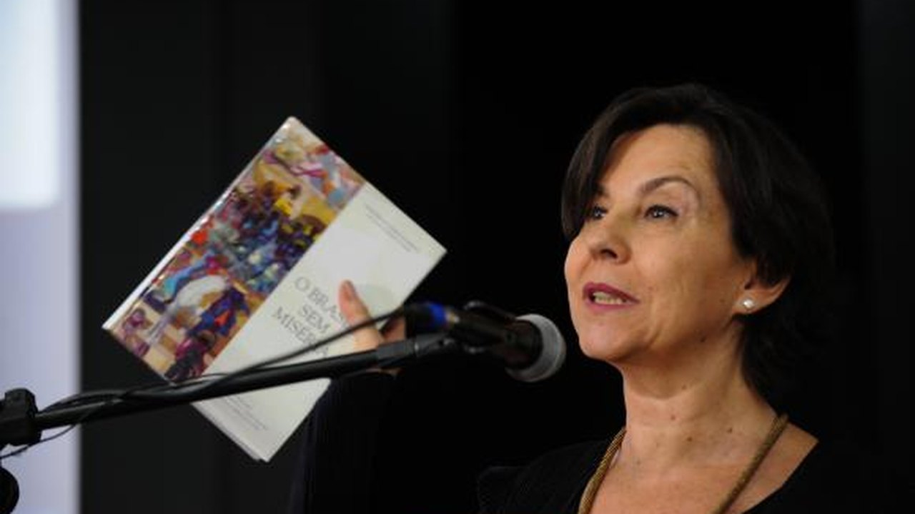 Tereza Campello é reconduzida e diz que Bolsa Família permanece sem cortes