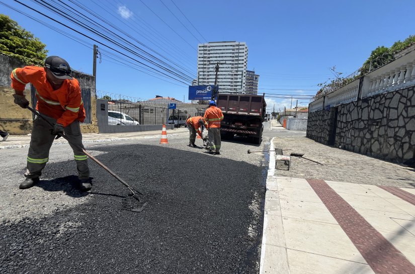 Operação Tapa-Buraco contemplou 96% dos bairros de Maceió em outubro