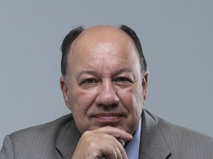 A democracia sitiada por dentro