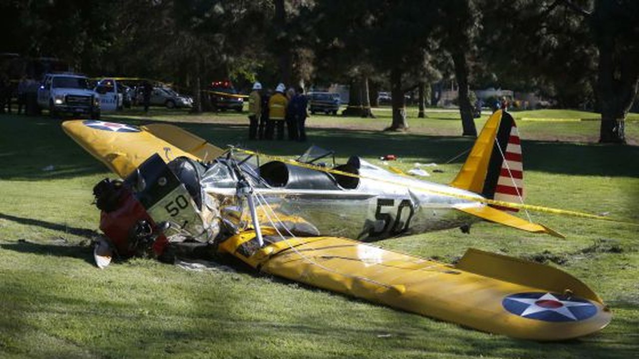 Harrison Ford fica ferido depois de um acidente de avião