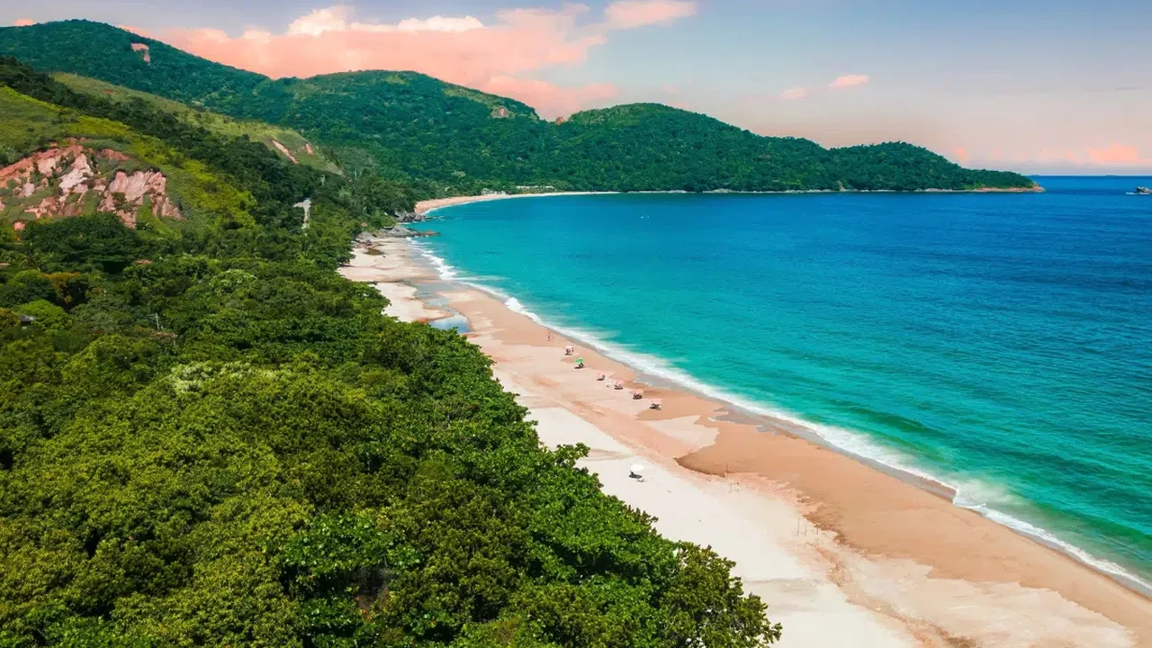 São Sebastião: conheça o litoral paulista com praias deslumbrantes