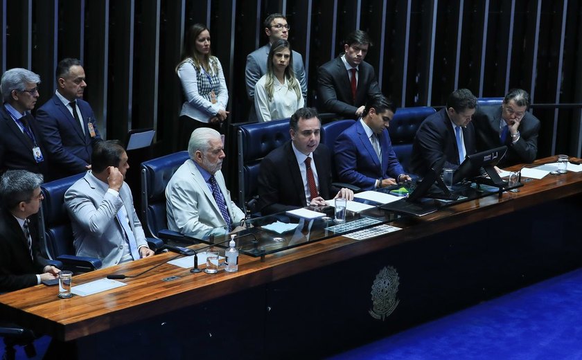 Congresso promulga emenda à Constituição para corte de gastos públicos