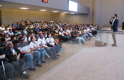 Setembro Amarelo: saúde mental é tema de palestra para 250 estudantes de escolas públicas