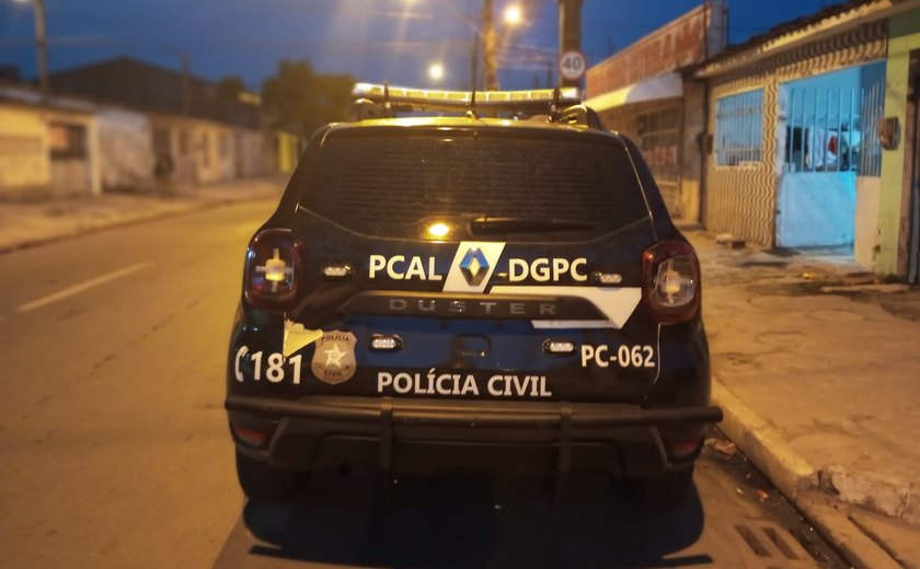 Polícia Civil prende acusado de matar jovem a facadas na presença da mãe da vítima