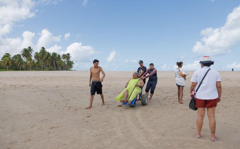 Projeto Praia Acessível apoia gravação de curta alagoano com inclusão e mobilidade