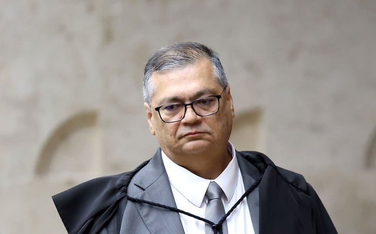 Dino mantém teto de preços dos serviços funerários em São Paulo