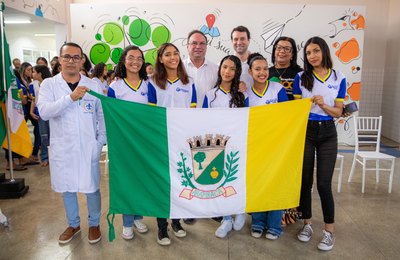 Prefeito Luciano entrega escola e anuncia construção de ginásio de esporte na Massaranduba