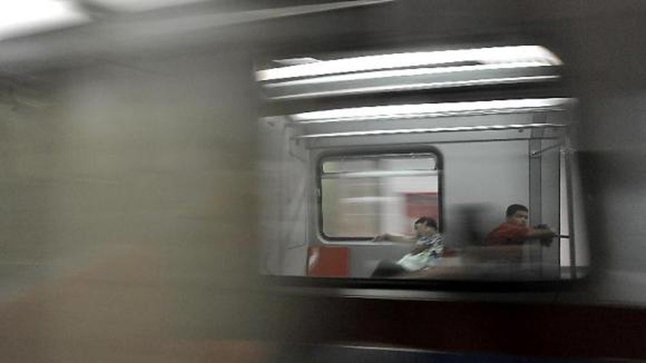 Trens e metrôs transportaram 2,9 bilhões de passageiros no país em 2014