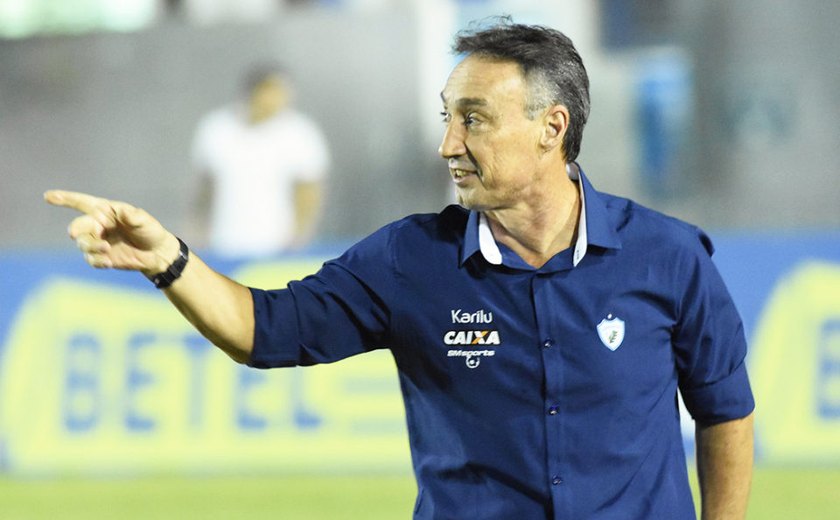 Roberto Fonseca indica Guarani com mudanças, mas não define equipe titular