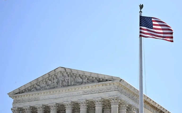 Eleições nos EUA: Advogada ex-mulher de bilionário desbanca astro da NFL como colega de chapa de sobrinho de Kennedy