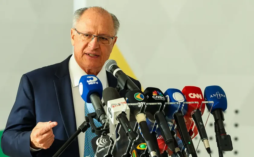 Governo discute com empresários reação à taxação de 50% dos EUA sobre produtos brasileiros