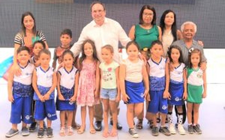 Em 2023, Prefeitura de Arapiraca entregou 12 escolas, seis unidades de saúde e a pavimentação de 78 ruas